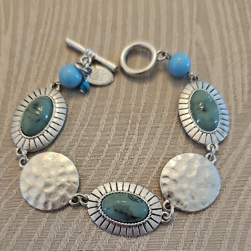 Nine West Vintage America Silver Toggle Bracelet